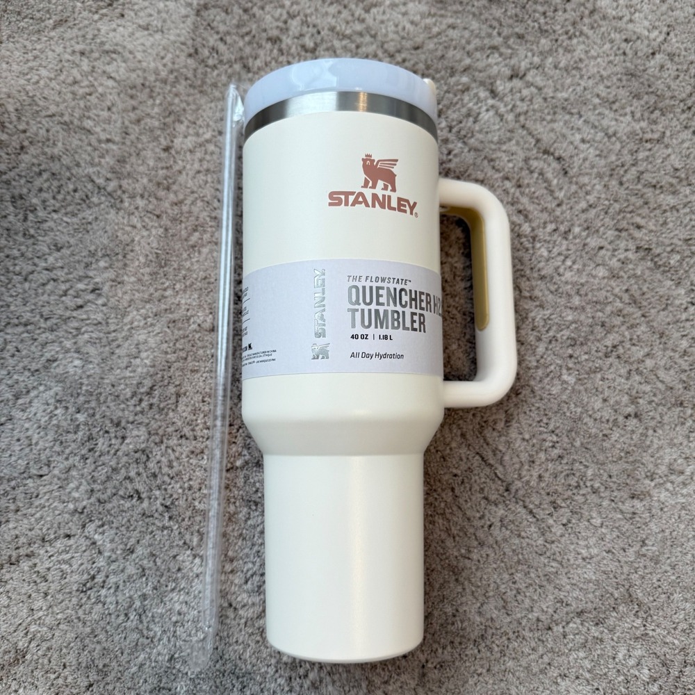 Stanley Quencher H2 0‎ Flowstate Tumbler 40 oz Cream Reusable Straw Lid